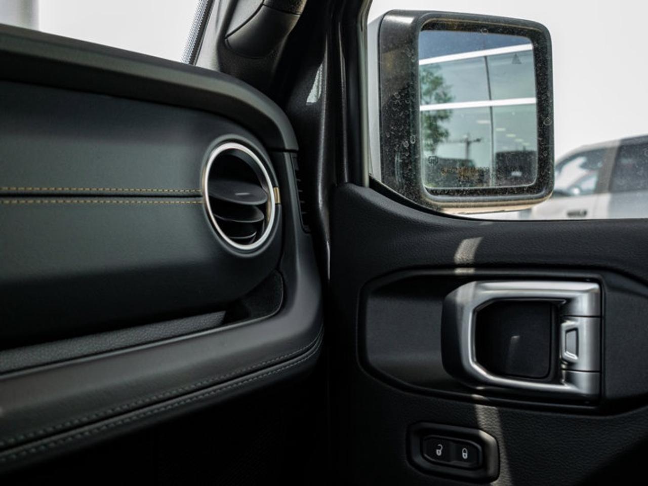 2026 Jeep Wrangler Sahara Photo