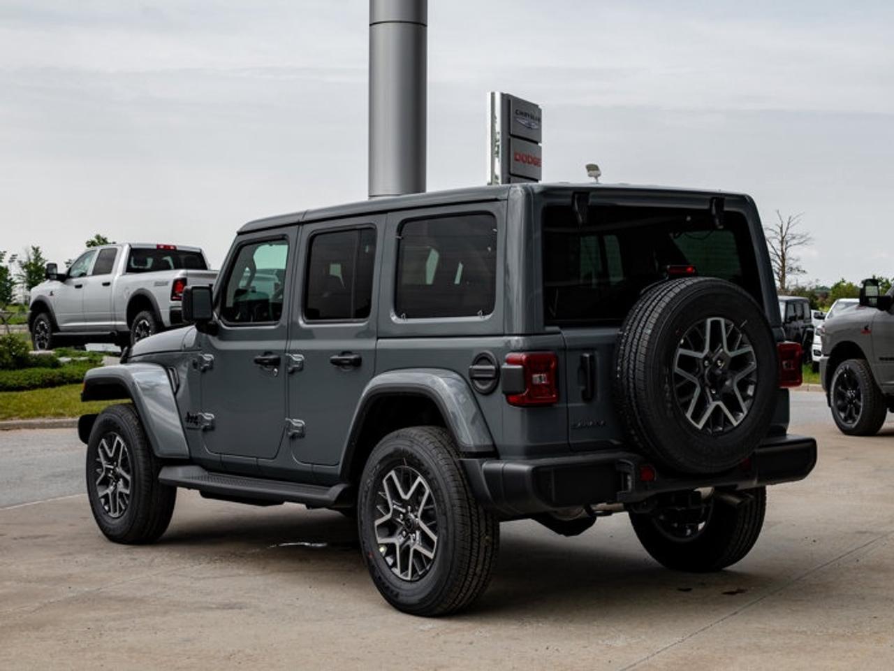 2026 Jeep Wrangler Sahara Photo