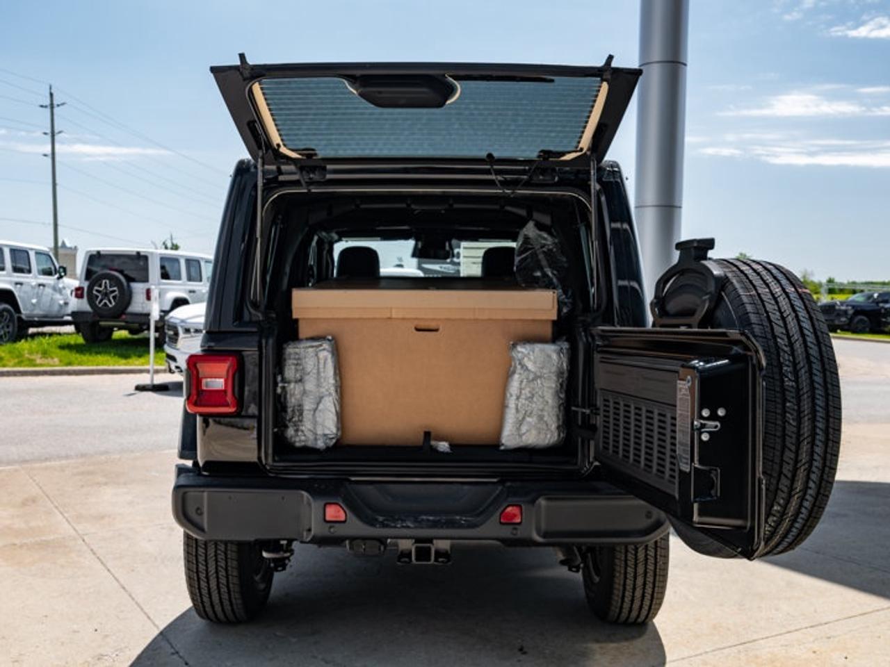 2026 Jeep Wrangler Sahara Photo