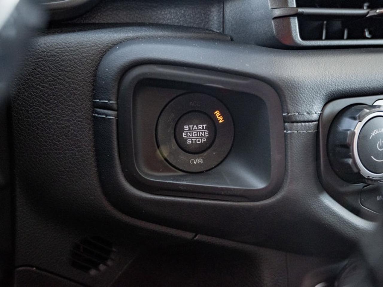 2026 Jeep Wrangler Sahara Photo