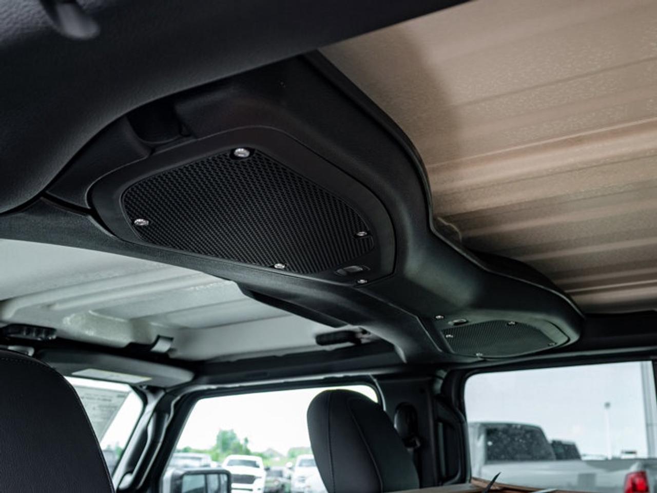 2026 Jeep Wrangler Sahara Photo