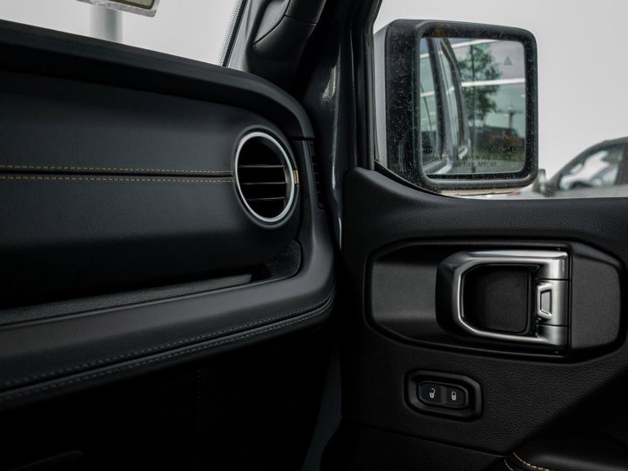 2026 Jeep Wrangler Sahara Photo