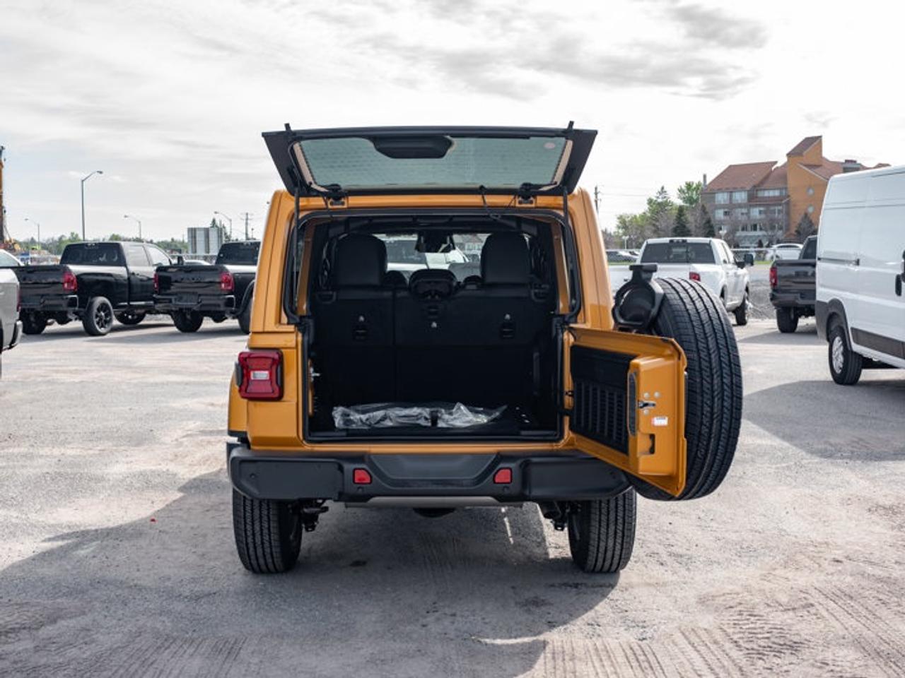 2026 Jeep Wrangler Sahara Photo
