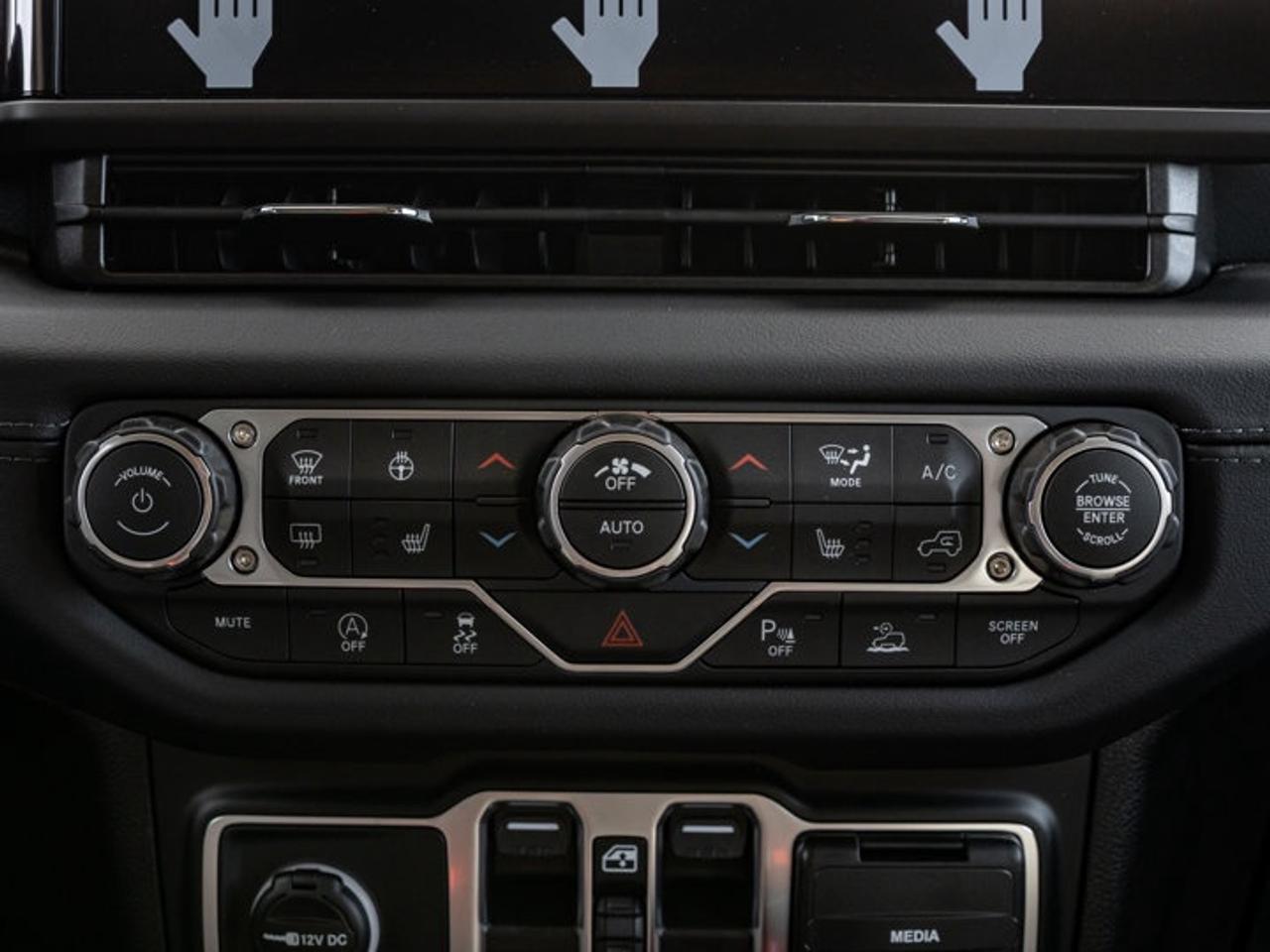 2026 Jeep Wrangler Sahara Photo
