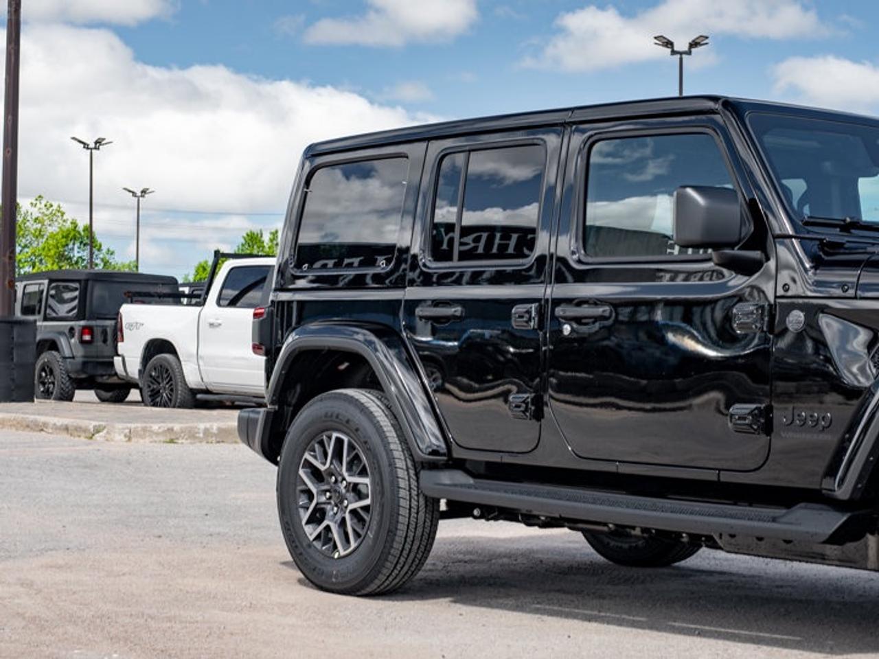 2026 Jeep Wrangler Sahara Photo