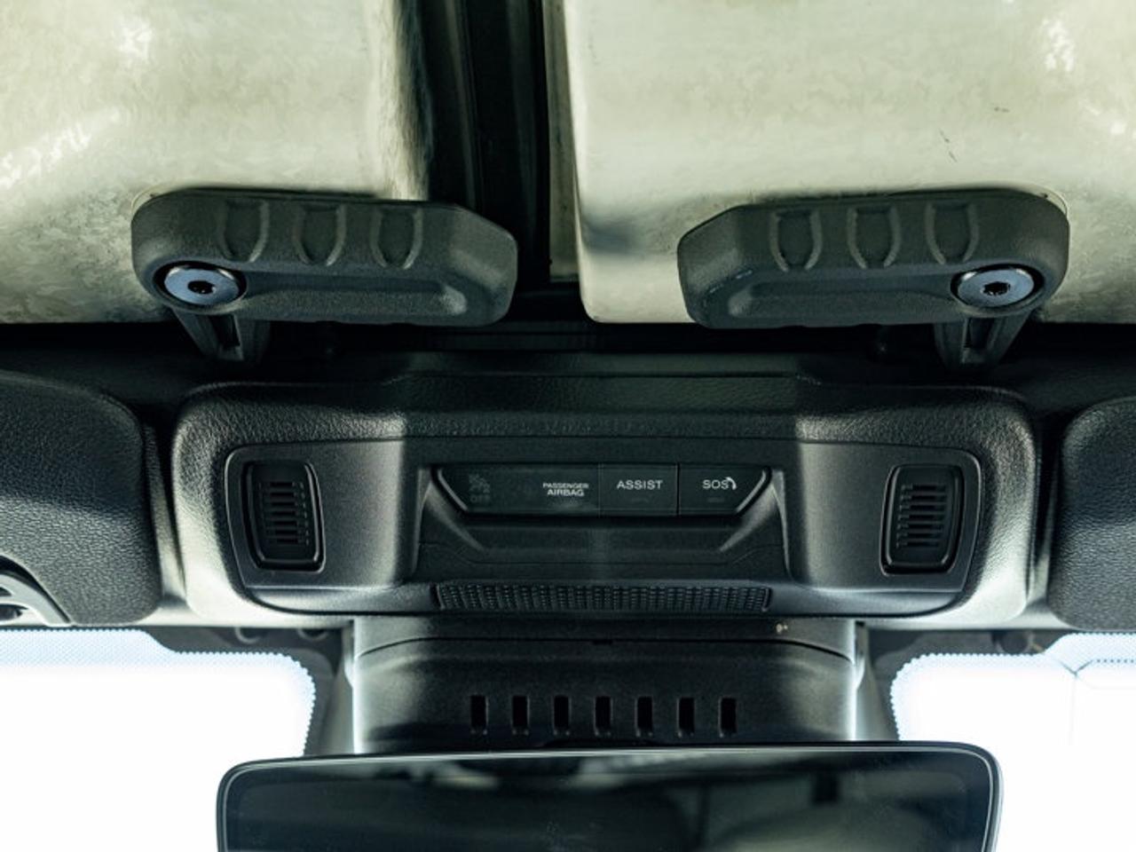 2026 Jeep Wrangler Sahara Photo