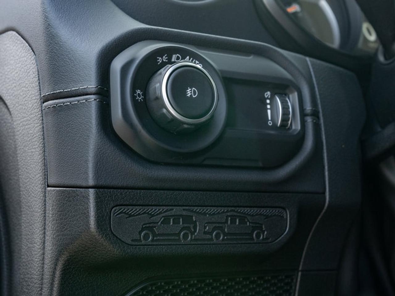 2026 Jeep Wrangler Sahara Photo