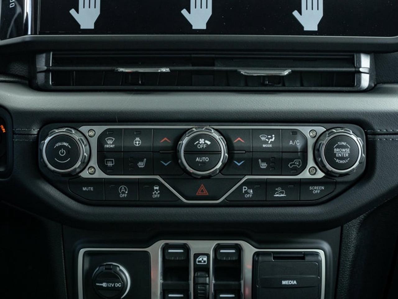 2026 Jeep Wrangler Sahara Photo