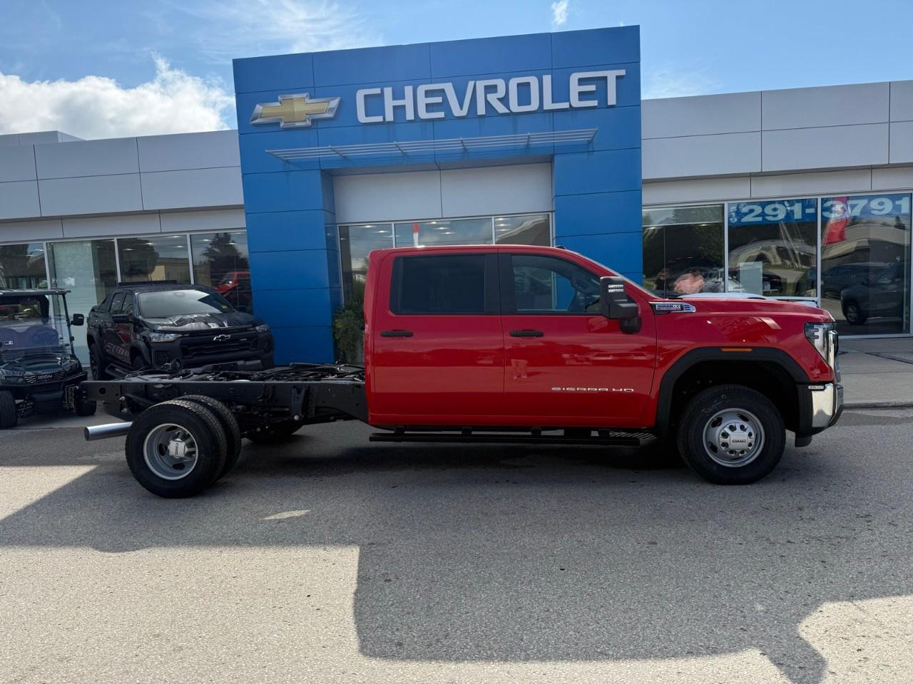 2026 GMC Sierra 3500 HD CC 4WD Crew Cab 177" WB, 60" CA Pro Photo1