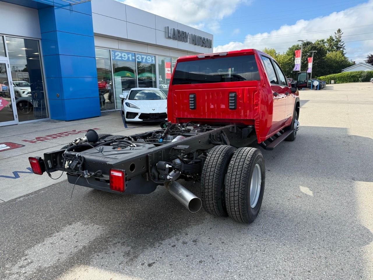 2026 GMC Sierra 3500 HD CC 4WD Crew Cab 177" WB, 60" CA Pro Photo