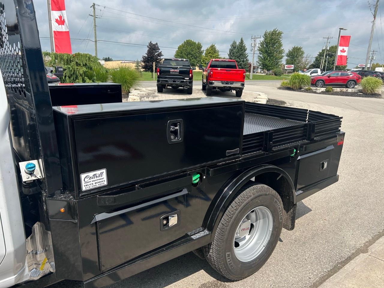 2026 GMC Sierra 3500 HD CC 4WD Crew Cab 177" WB, 60" CA Pro Photo