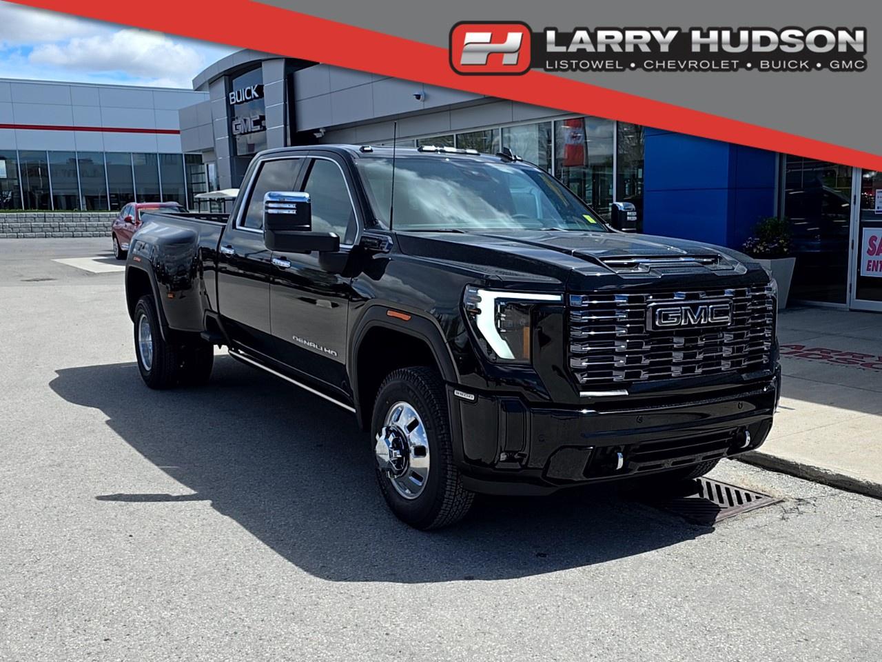 2026 GMC Sierra 3500 HD 4WD Crew Cab Long Box Denali Ultimate Photo0