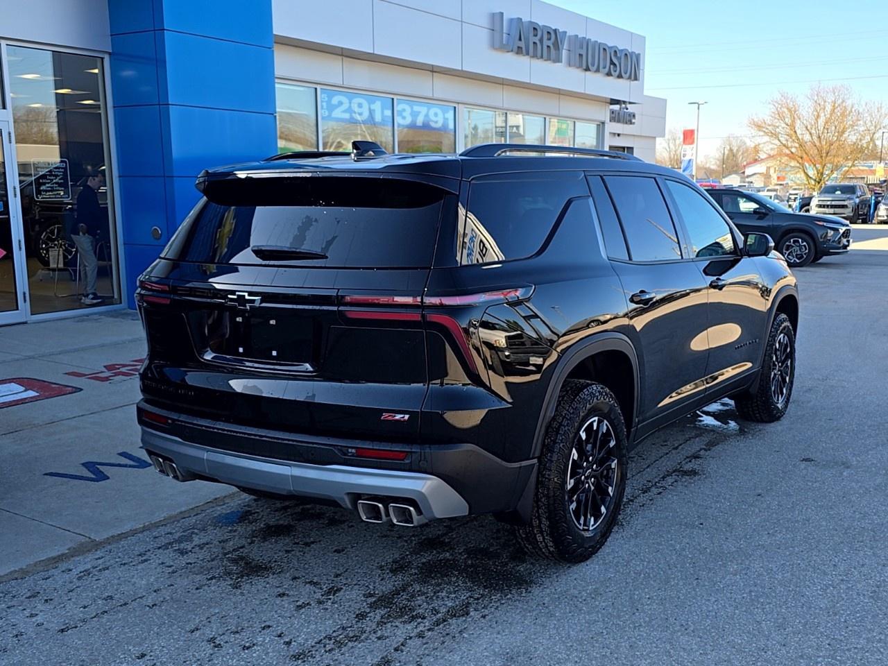 2026 Chevrolet Traverse AWD 4dr Z71 Photo2