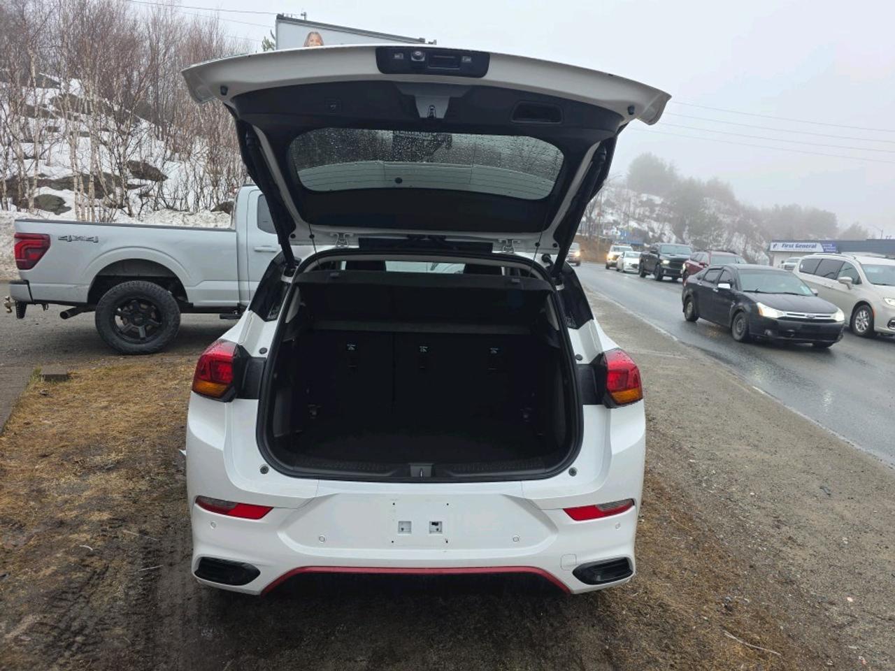 2021 Buick Encore GX Essence GX ESSENCE AWD SPORT TOURING Photo