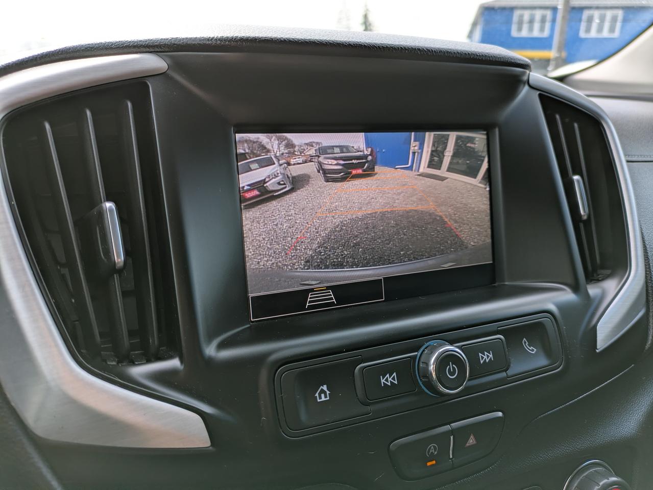 2022 GMC Terrain FWD 4DR SLE Photo