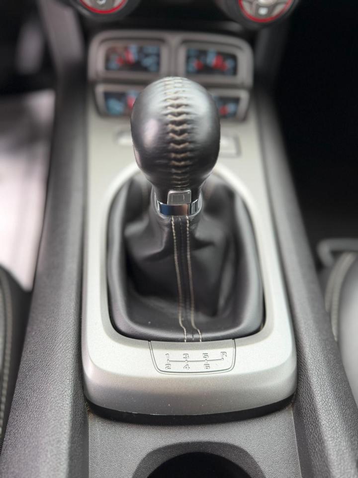 2011 Chevrolet Camaro 2SS Photo
