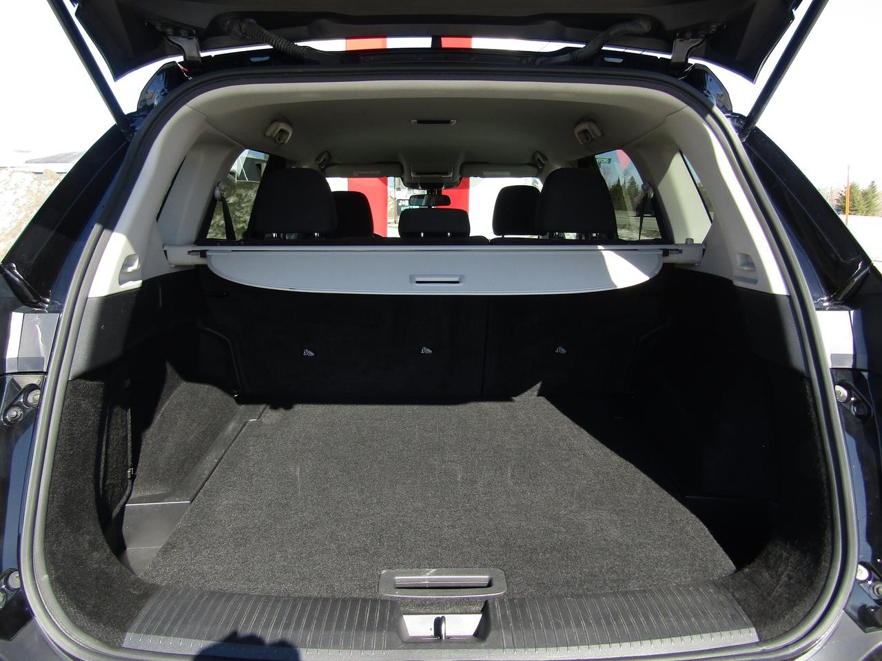 2023 Nissan Rogue S Photo