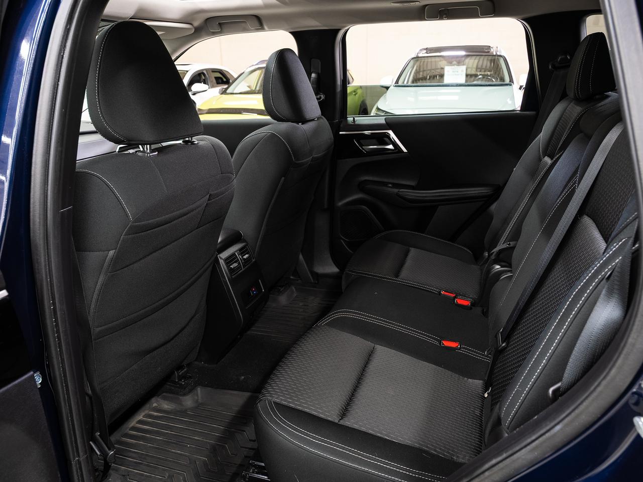 2022 Mitsubishi Outlander SE S-AWC | Pano Roof | ACC | BSM | CarPlay