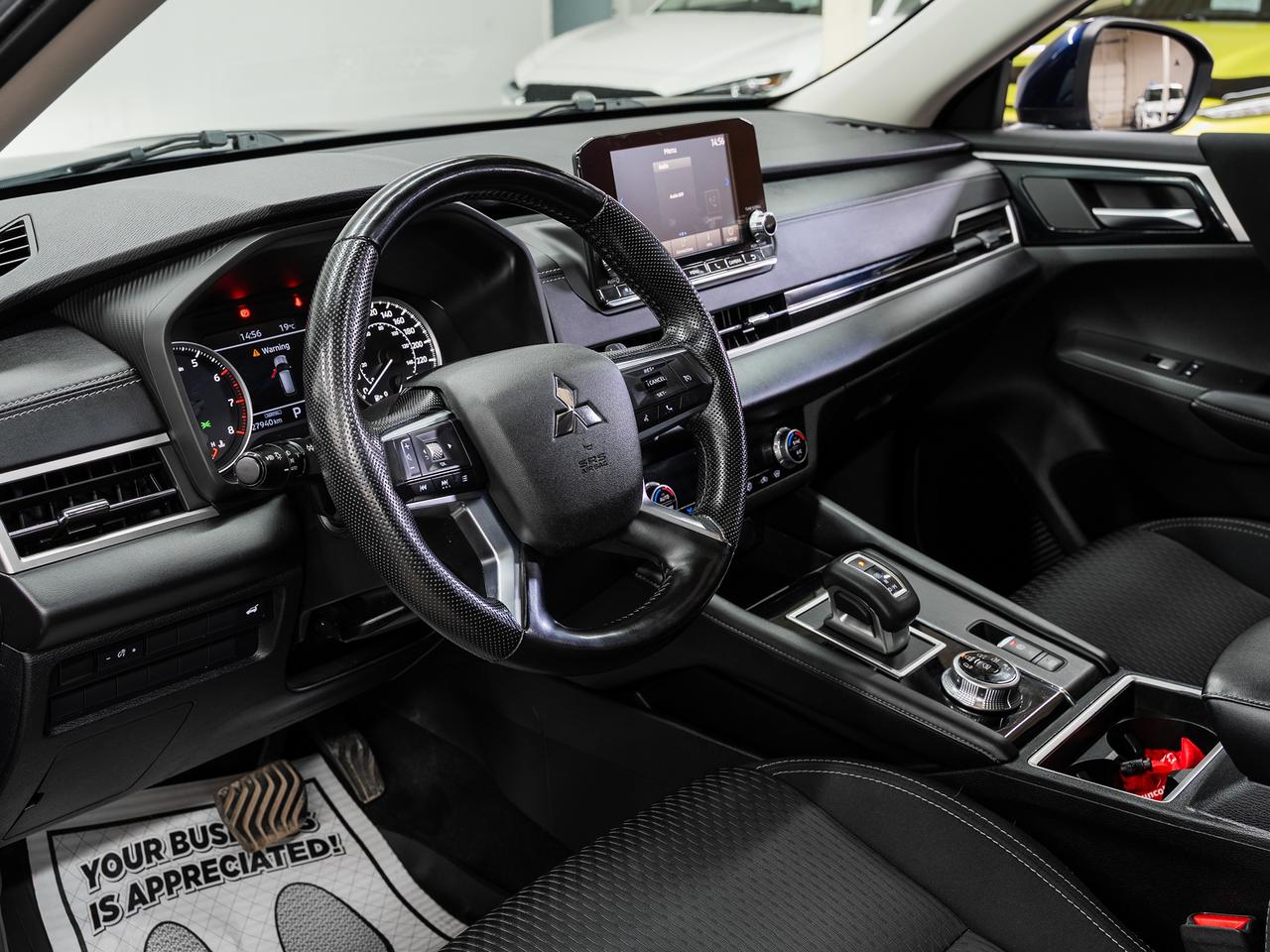 2022 Mitsubishi Outlander SE S-AWC | Pano Roof | ACC | BSM | CarPlay
