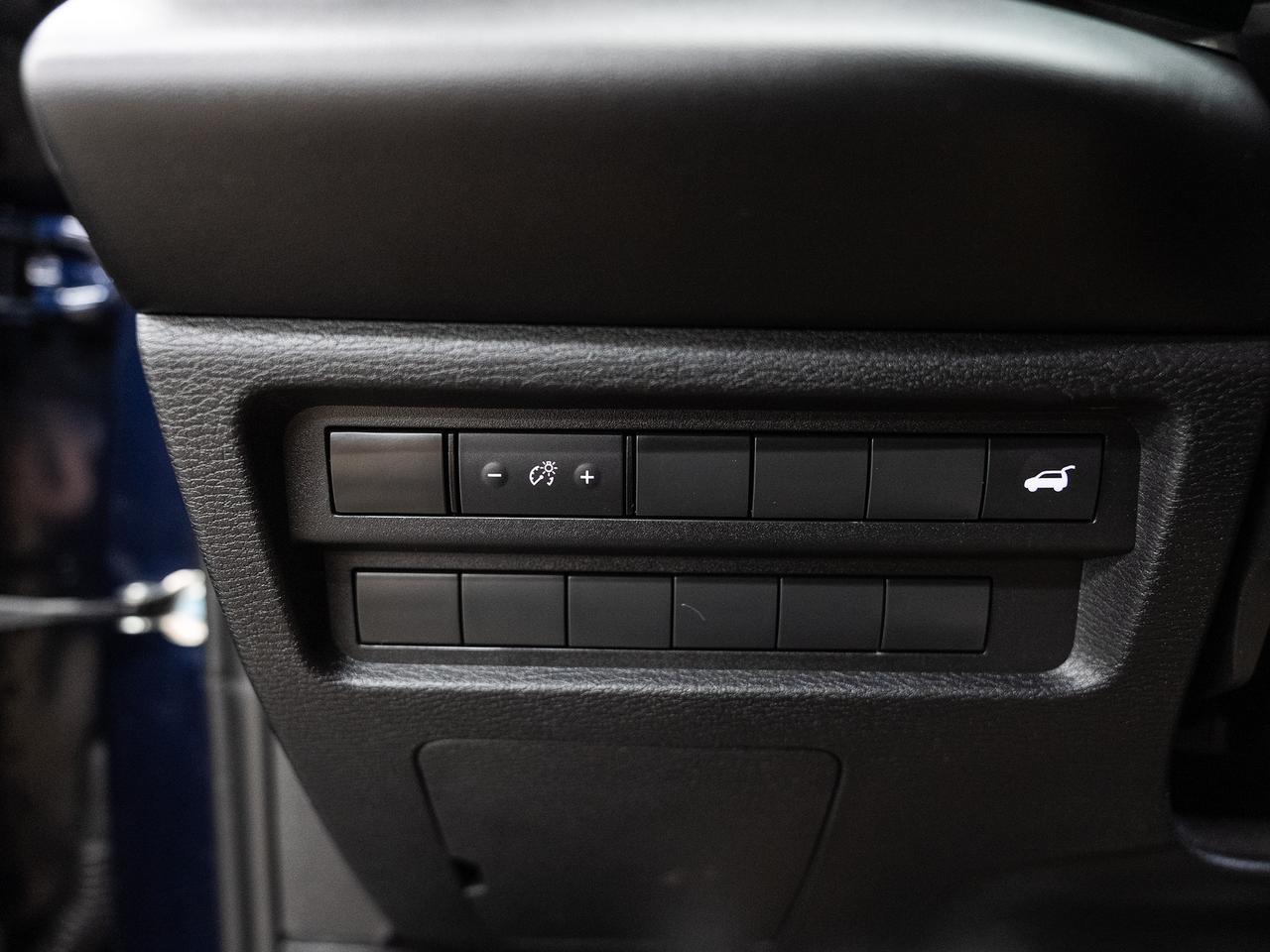 2022 Mitsubishi Outlander SE S-AWC | Pano Roof | ACC | BSM | CarPlay