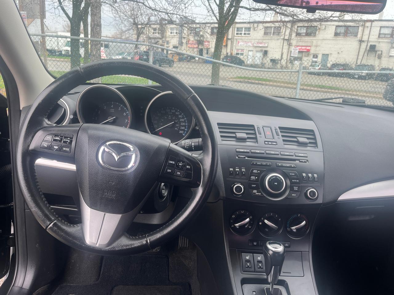 2012 Mazda MAZDA3 4dr Sdn Auto GS-SKY Photo