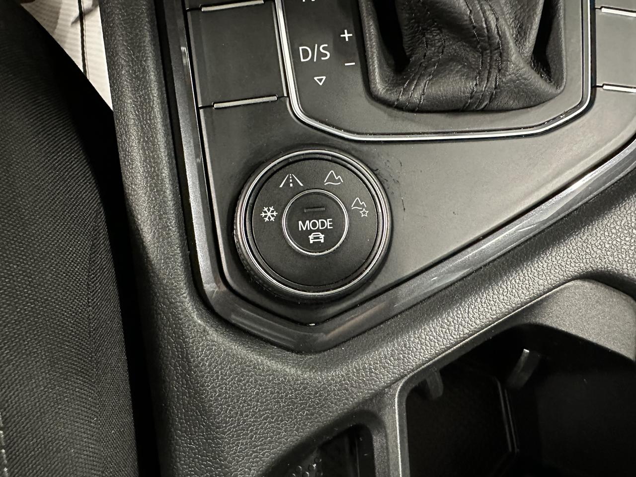 2020 Volkswagen Tiguan Trendline Photo15