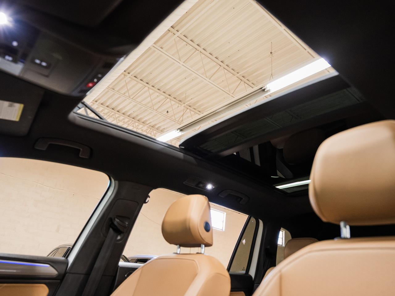 2022 Volkswagen Tiguan COMFORTLINE R-LINE AWD | BLK Edition | Pano roof Photo