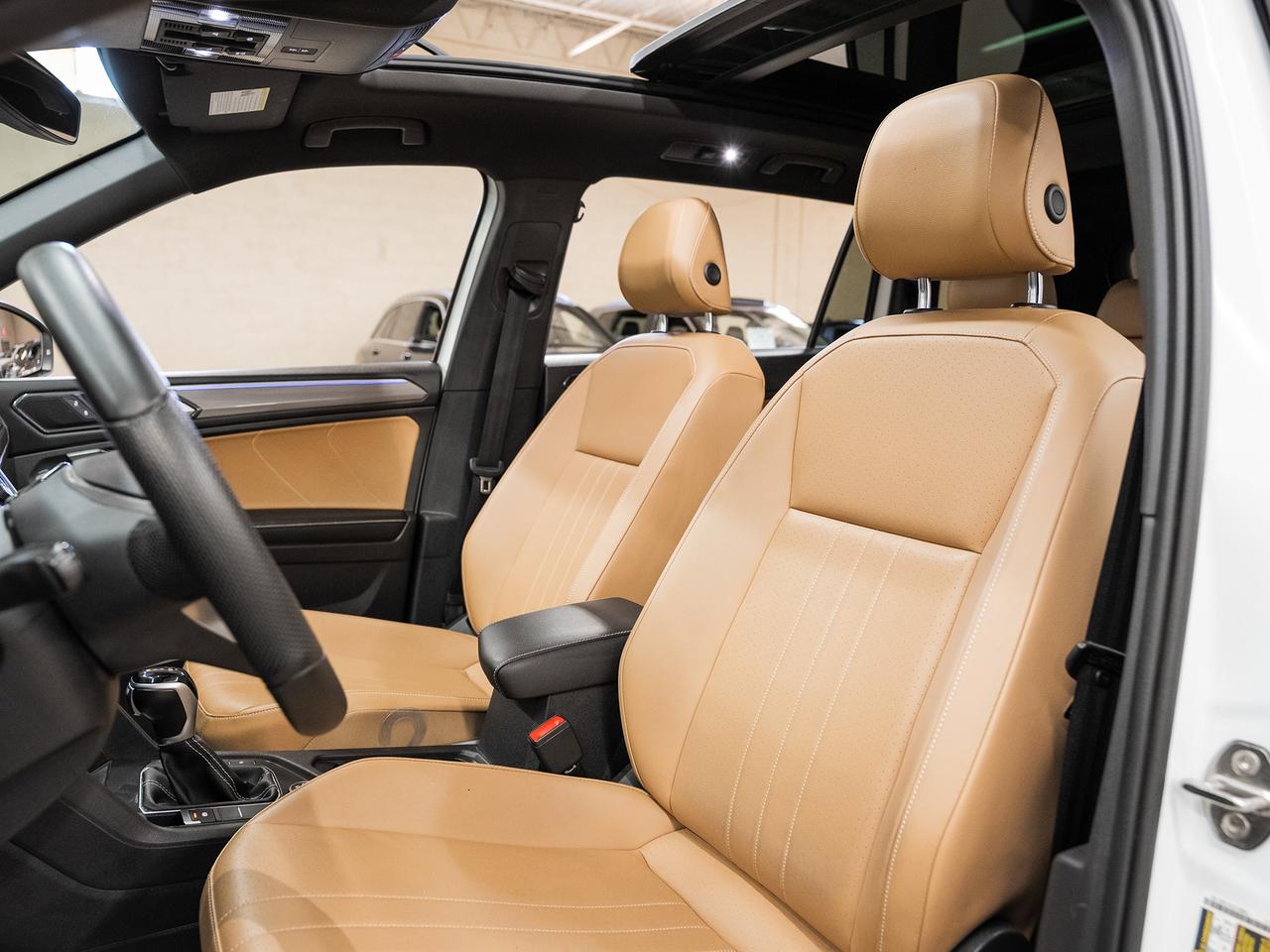 2022 Volkswagen Tiguan COMFORTLINE R-LINE AWD | BLK Edition | Pano roof Photo