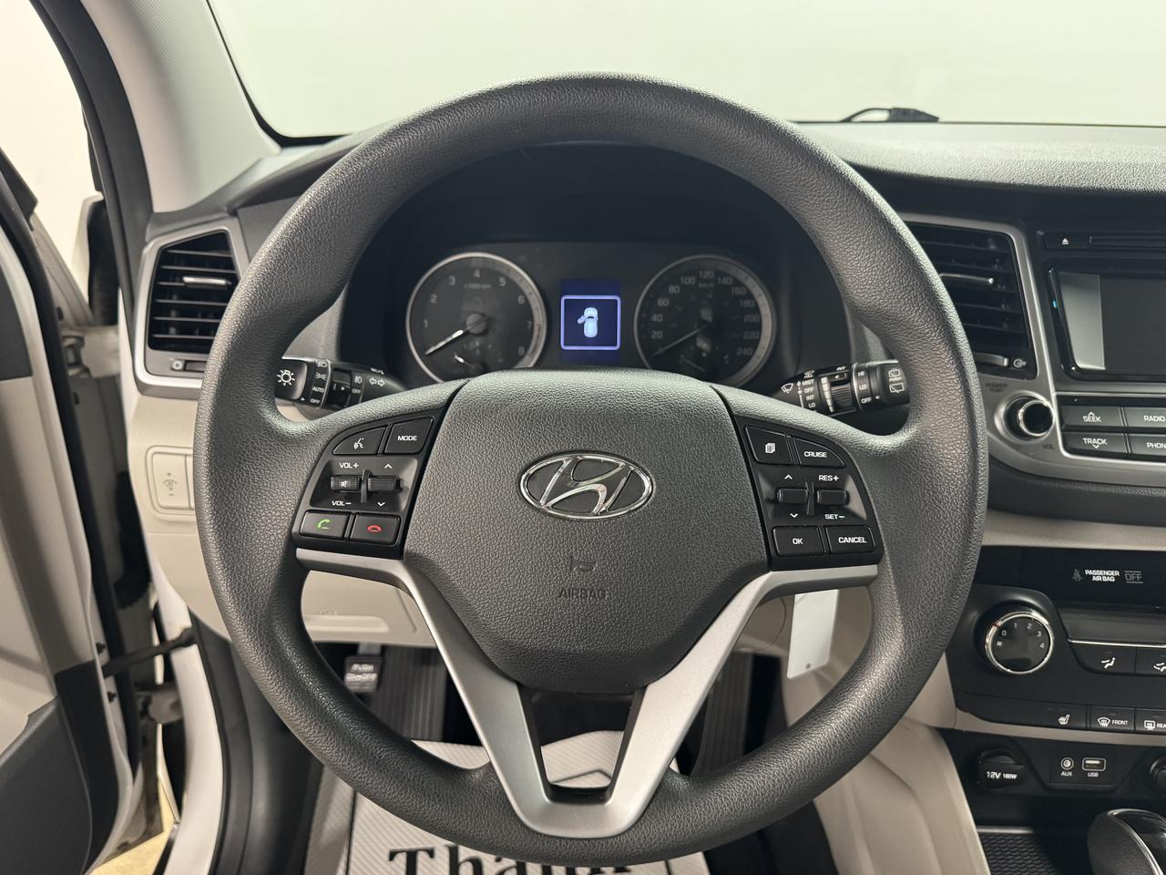 2017 Hyundai Tucson FWD 4DR 2.0L Photo7