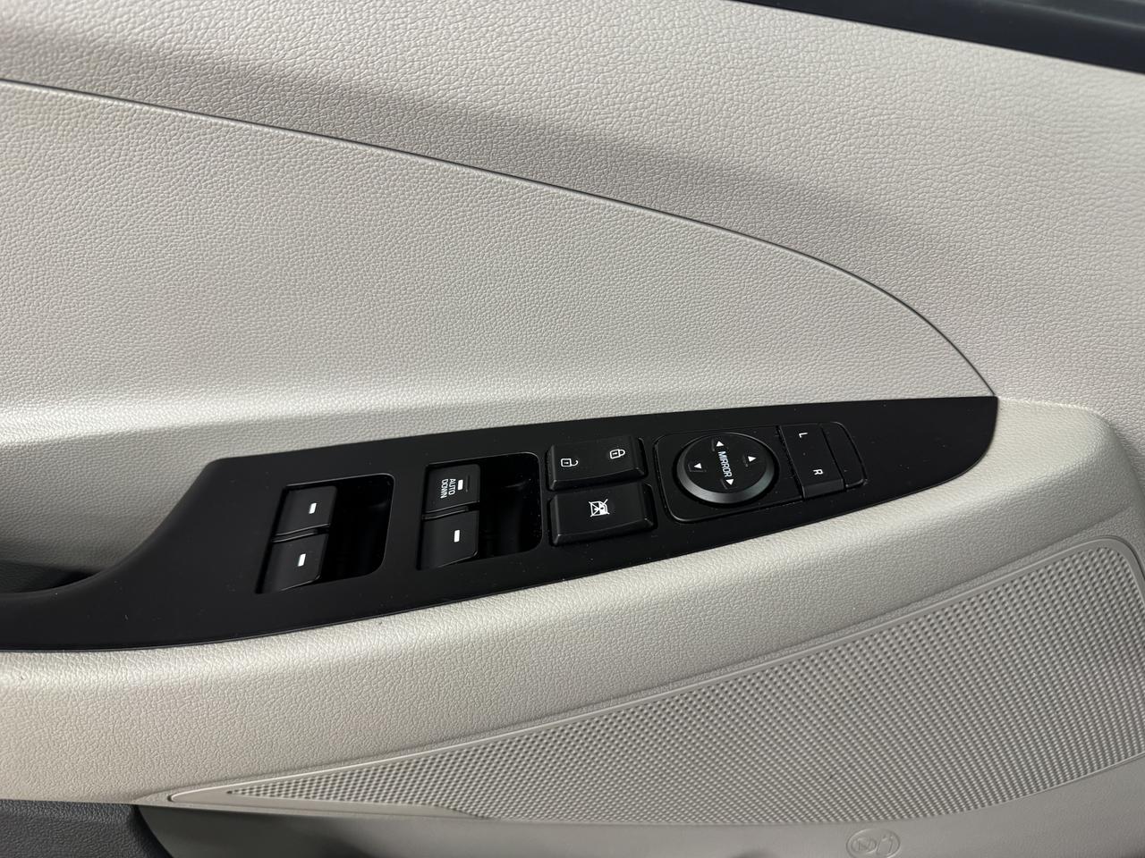 2017 Hyundai Tucson FWD 4DR 2.0L Photo39