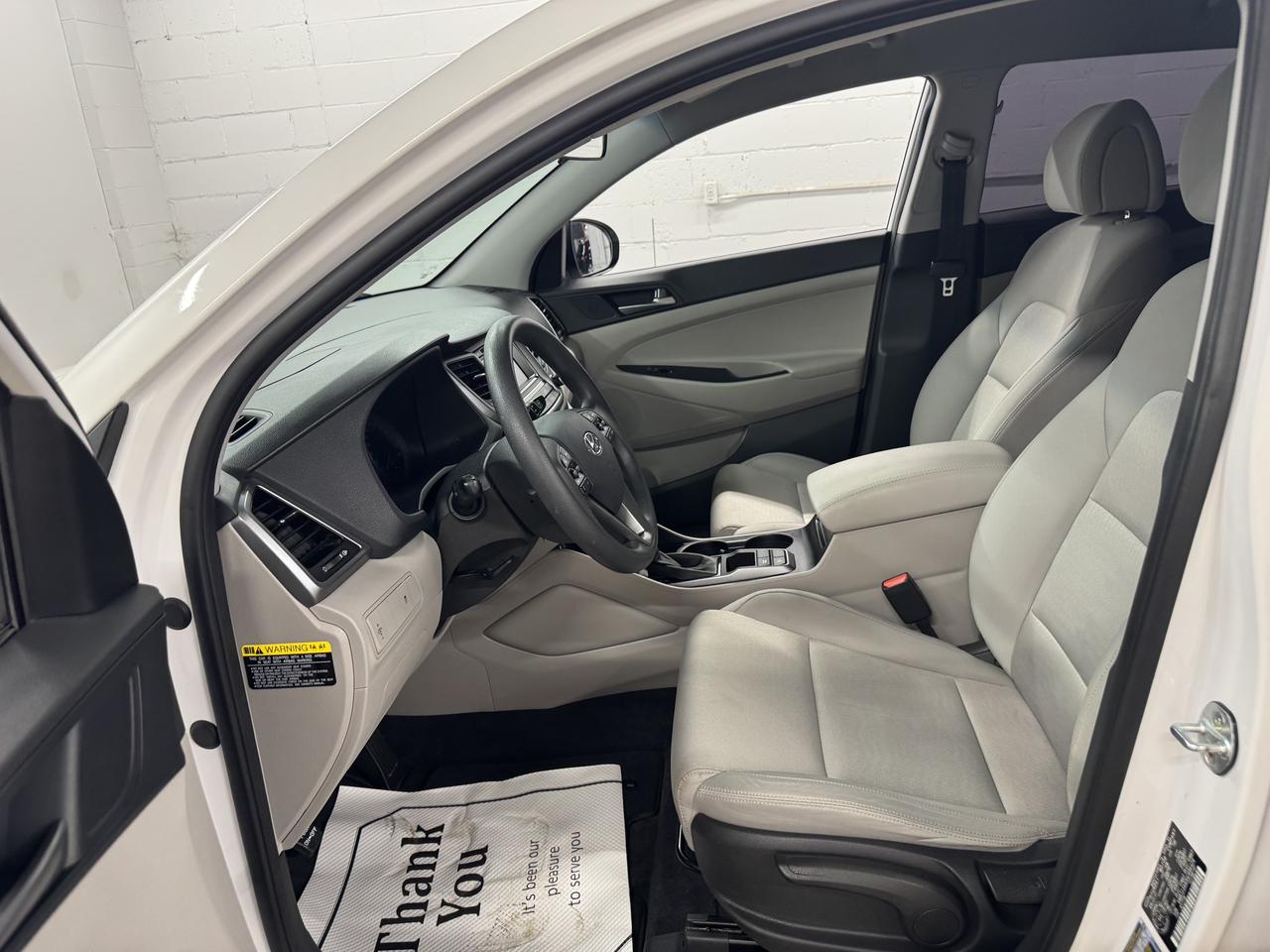 2017 Hyundai Tucson FWD 4DR 2.0L Photo