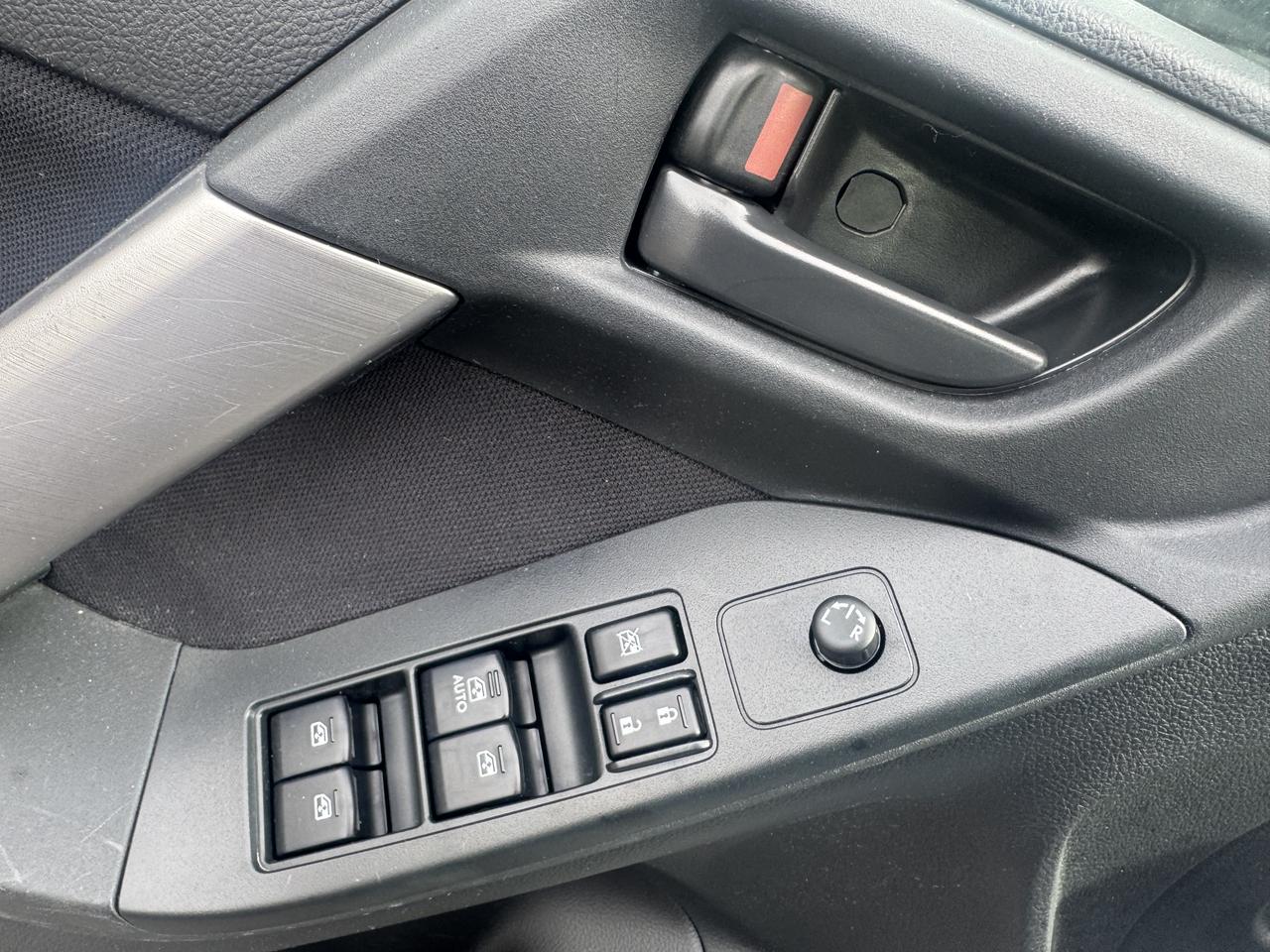 2015 Subaru Forester i Photo