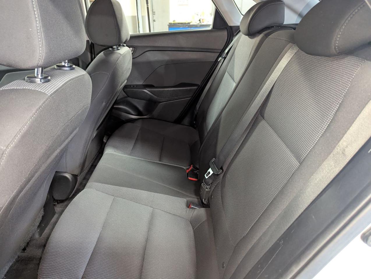 2019 Hyundai Accent Preferred WITH APPLE CARPLAY!! Photo