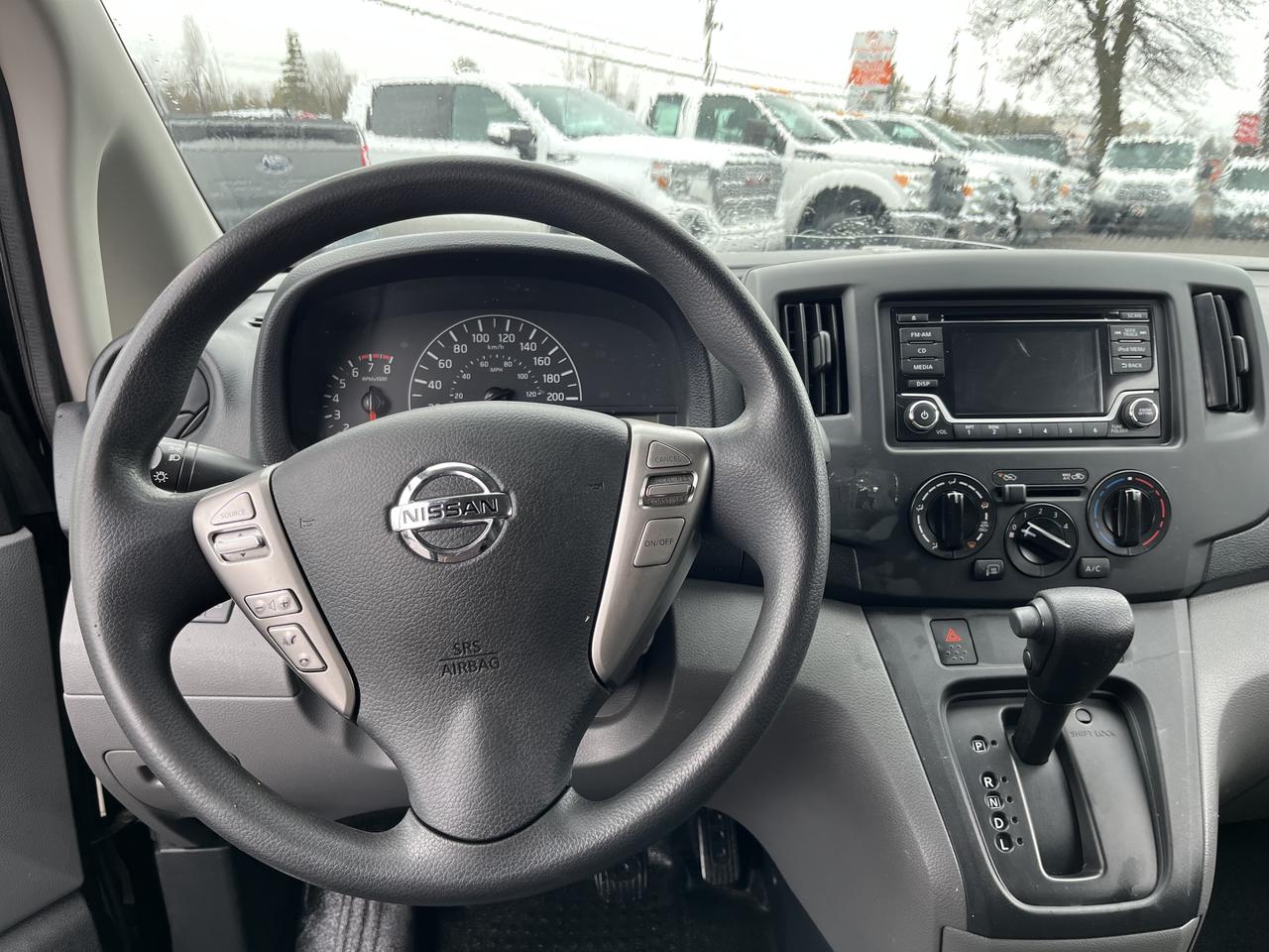 2018 Nissan NV200 SV Photo