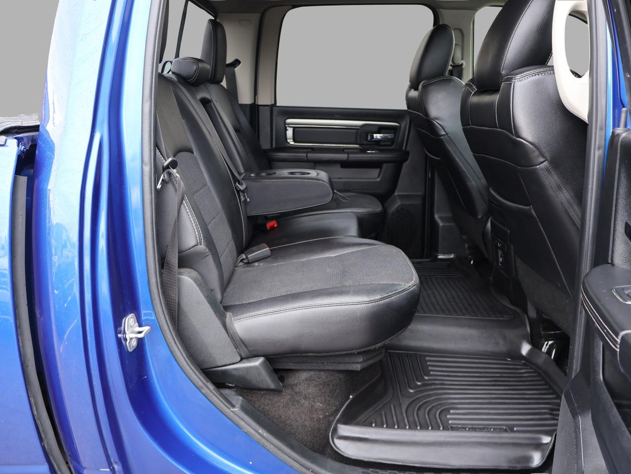 2018 RAM 1500 SPORT HEMI 4WD CERTIFIED *ACCIDENT FREE* CAMERA BLUETOOTH LEATHER HEATED SEATS SUNROOF CRUISE ALLOYS Photo