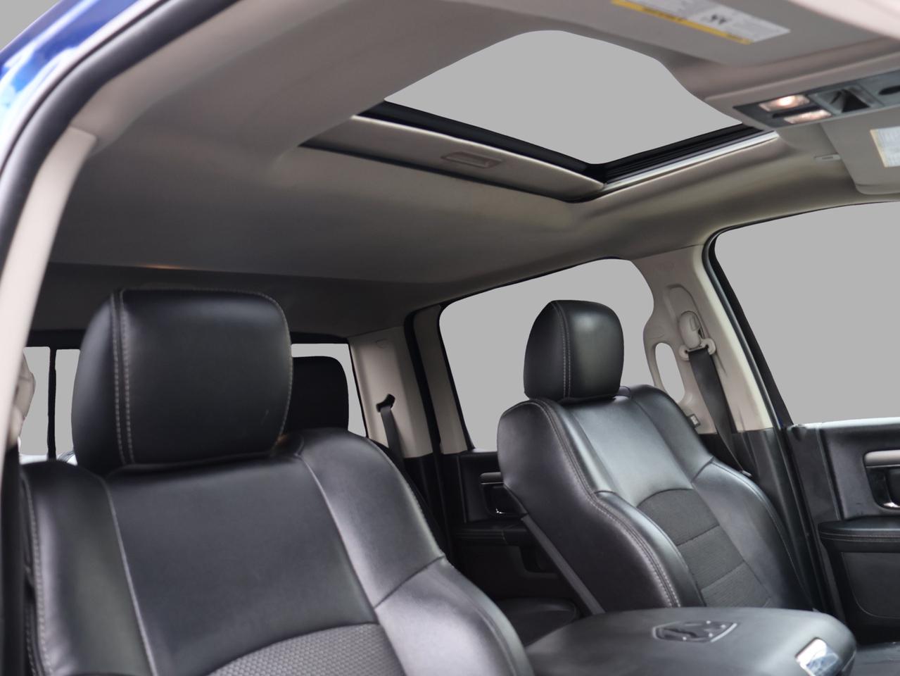 2018 RAM 1500 SPORT HEMI 4WD CERTIFIED *ACCIDENT FREE* CAMERA BLUETOOTH LEATHER HEATED SEATS SUNROOF CRUISE ALLOYS Photo