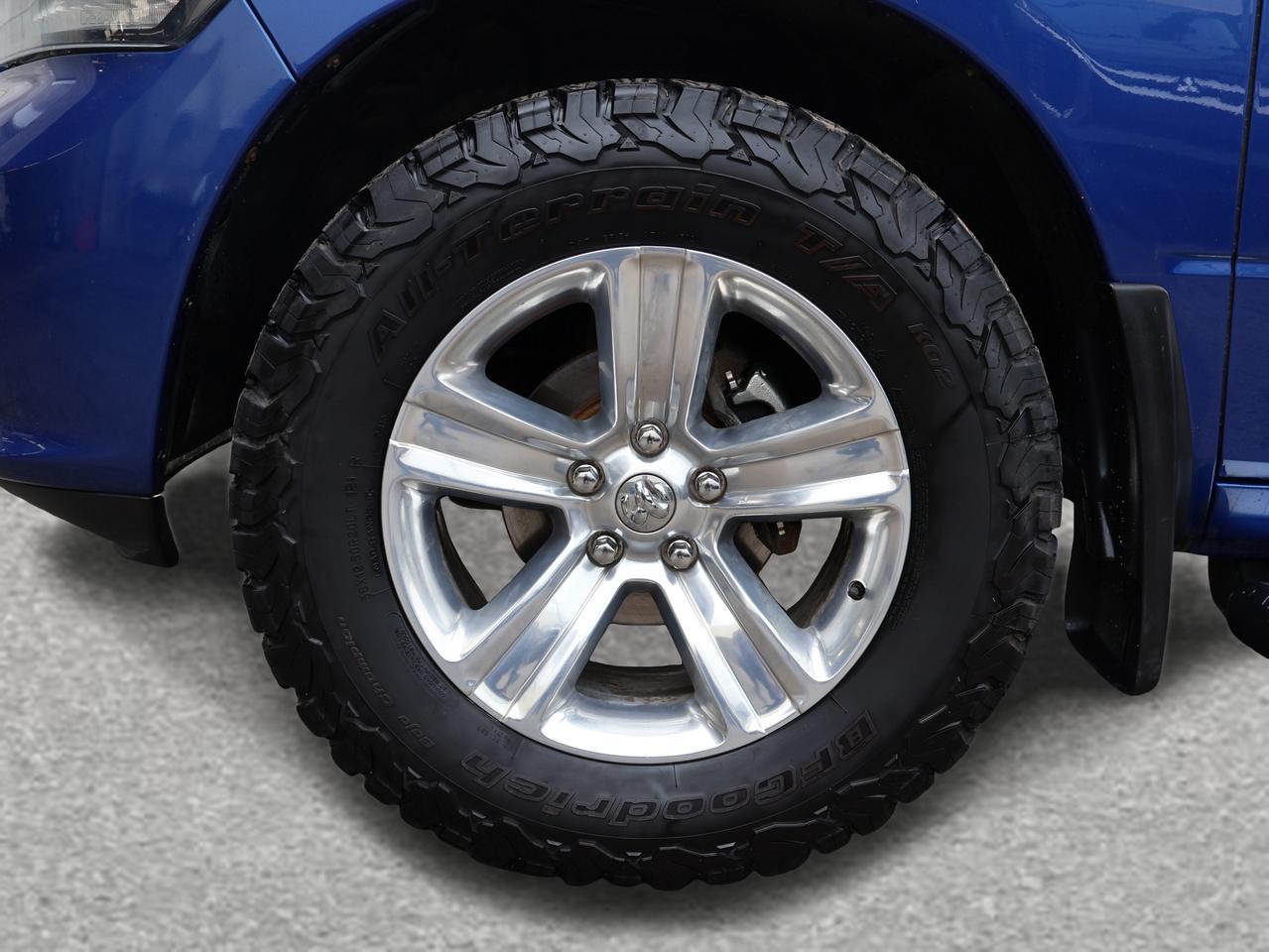 2018 RAM 1500 SPORT HEMI 4WD CERTIFIED *ACCIDENT FREE* CAMERA BLUETOOTH LEATHER HEATED SEATS SUNROOF CRUISE ALLOYS Photo