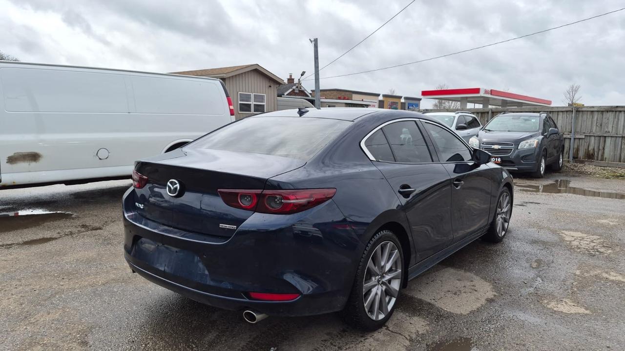 2019 Mazda MAZDA3 GT, 2 SETS OF TIRES, WELL MAINTAINED, CERTIFIED Photo4