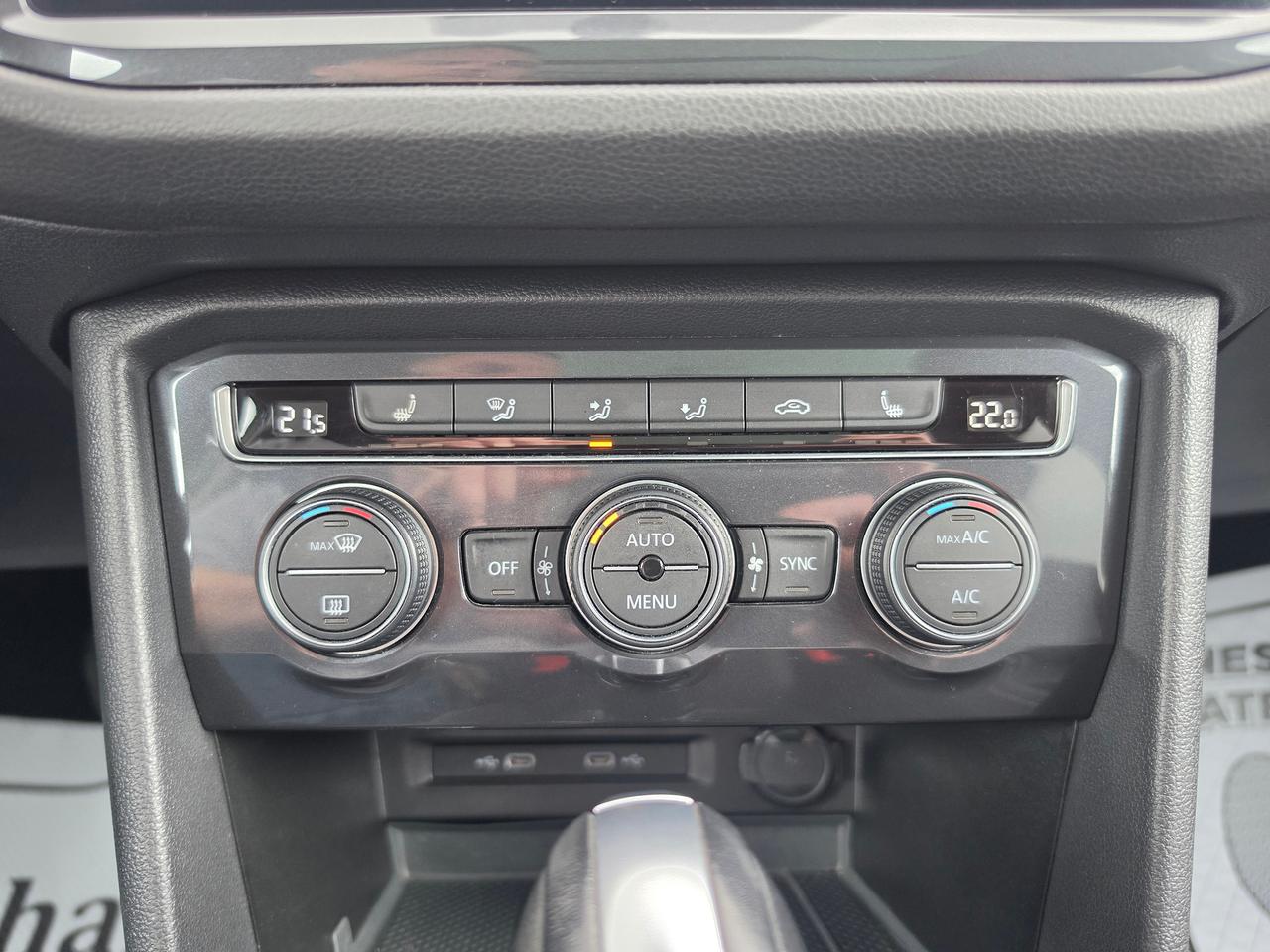 2021 Volkswagen Tiguan Comfortline | VERY CLEAN Photo