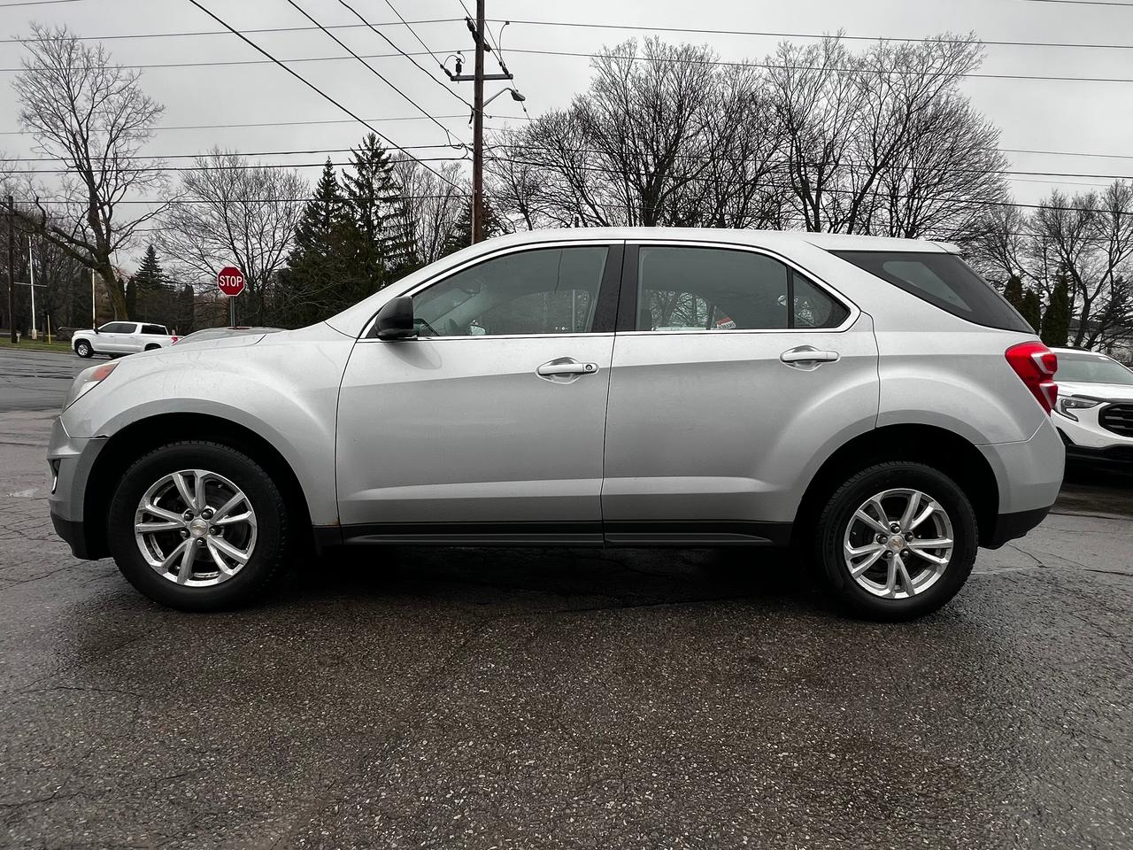 2017 Chevrolet Equinox AWD 4DR LS W/1LS Photo3