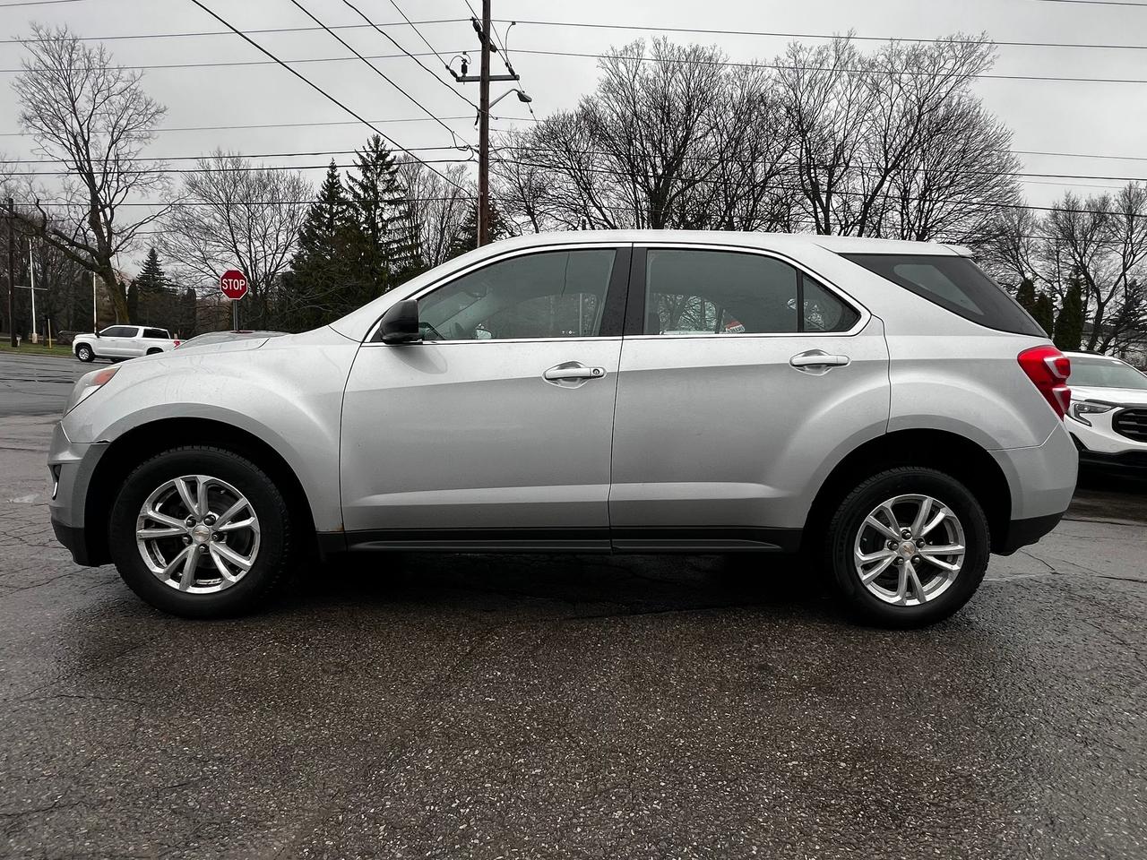 2017 Chevrolet Equinox AWD 4DR LS W/1LS Photo3