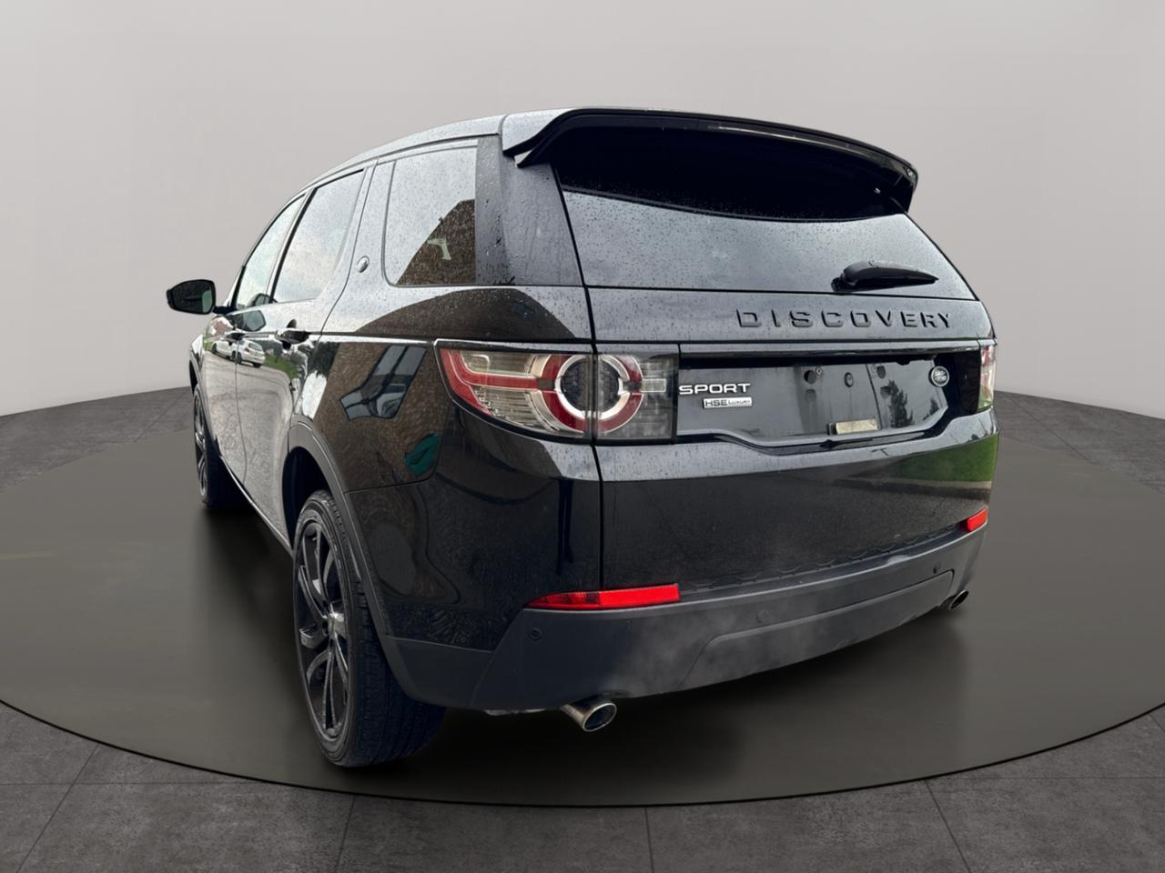 2016 Land Rover Discovery Sport HSE Luxury Photo