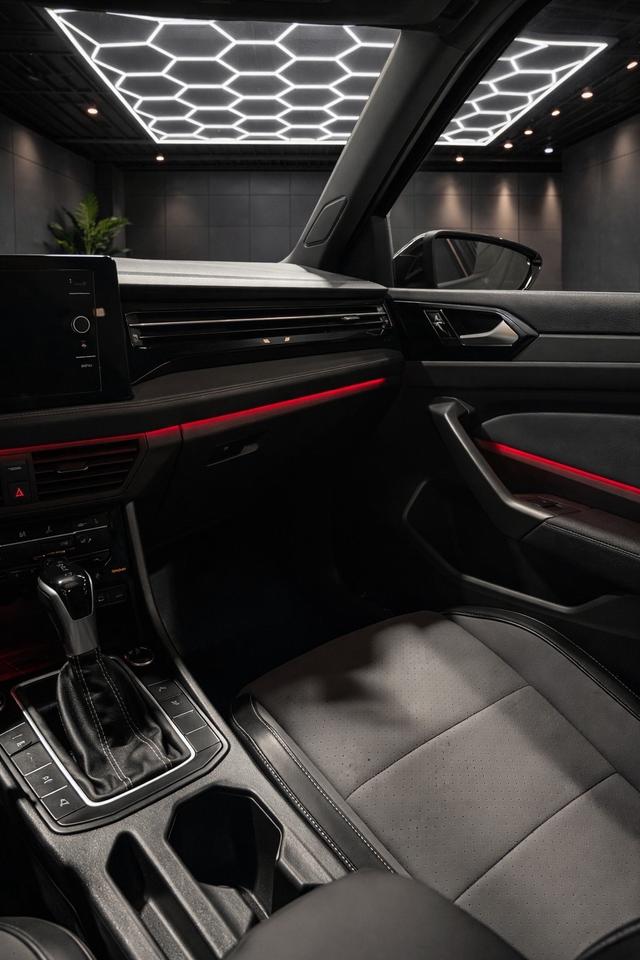 2025 Volkswagen Jetta SPORT Photo