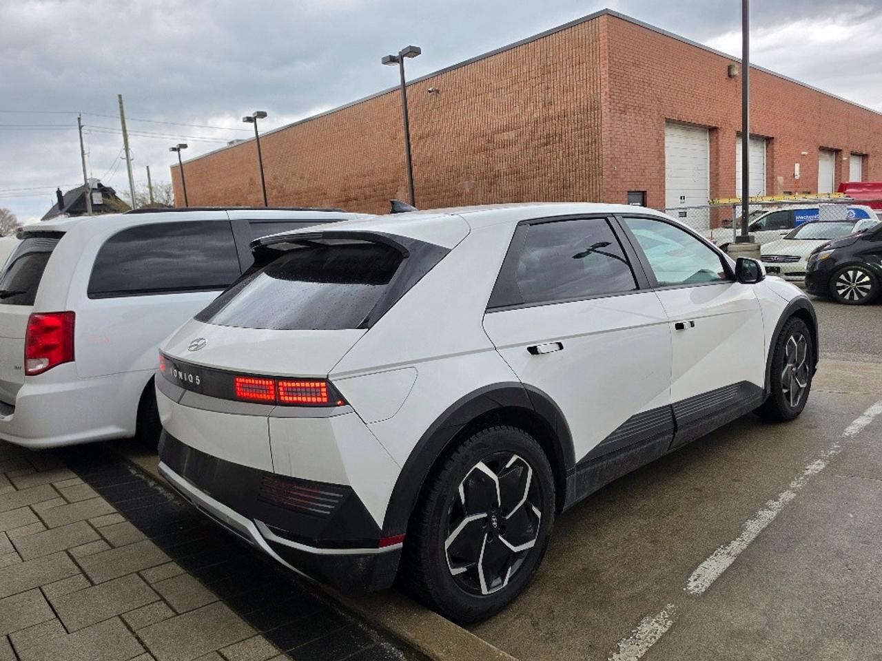 2022 Hyundai IONIQ 5 EV-ELECTRIC-NAVIGATION-DRIVER ASSIST-CERTIFIED Photo