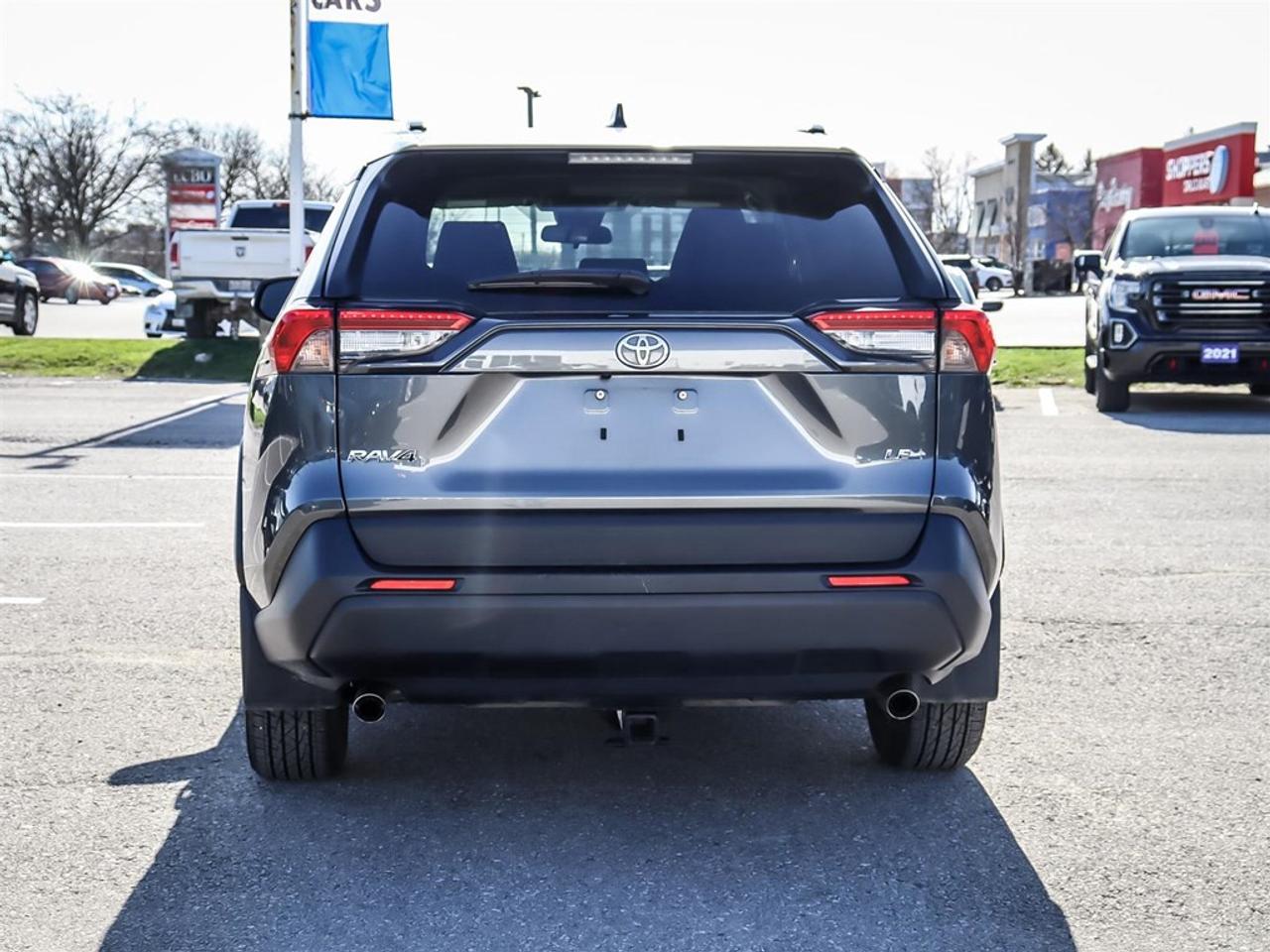 2020 Toyota RAV4 LE FWD Photo