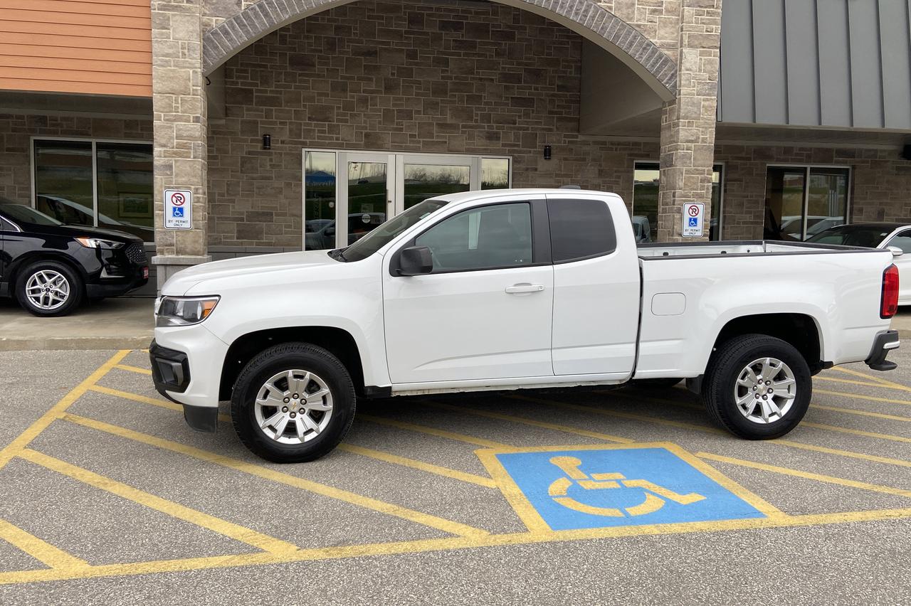 2022 Chevrolet Colorado 4WD LT Photo