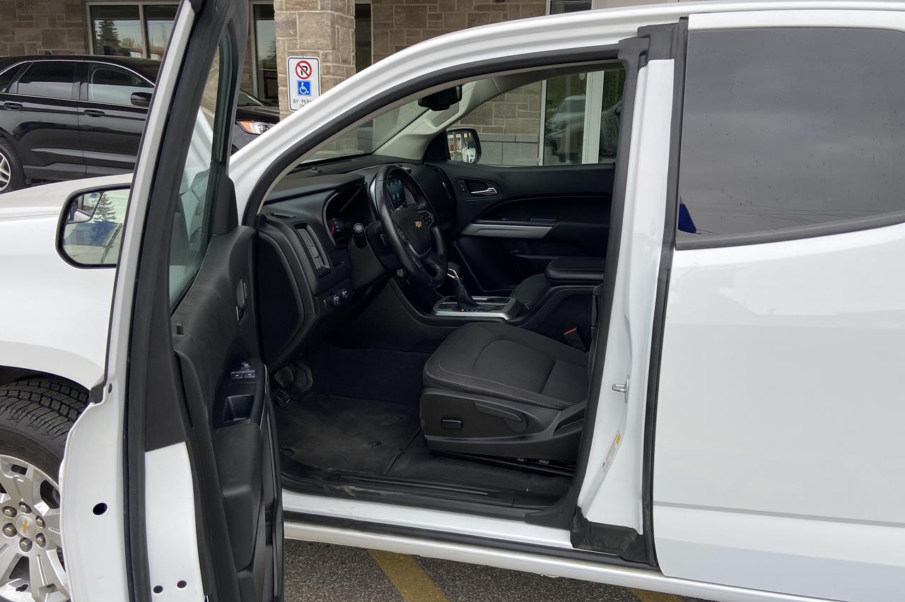 2022 Chevrolet Colorado 4WD LT Photo