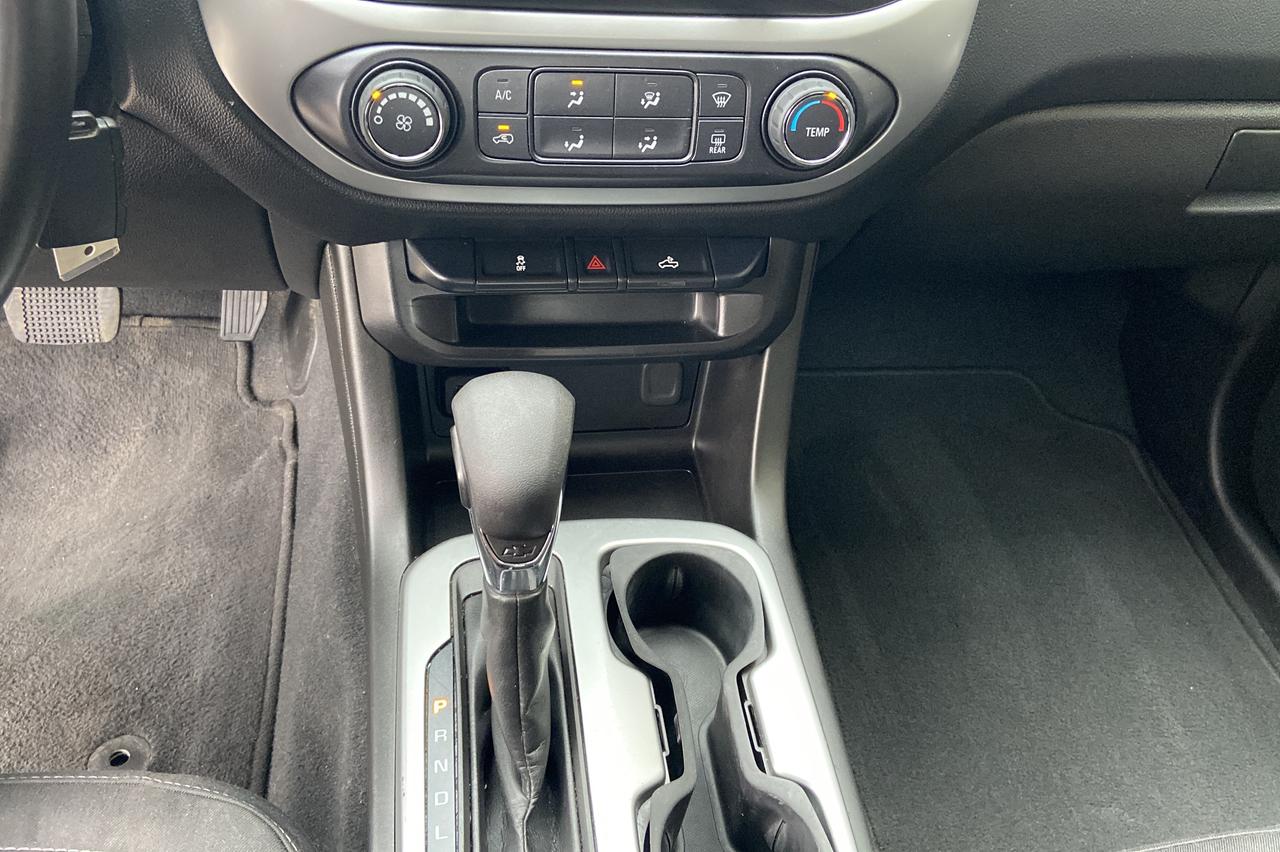 2022 Chevrolet Colorado 4WD LT Photo