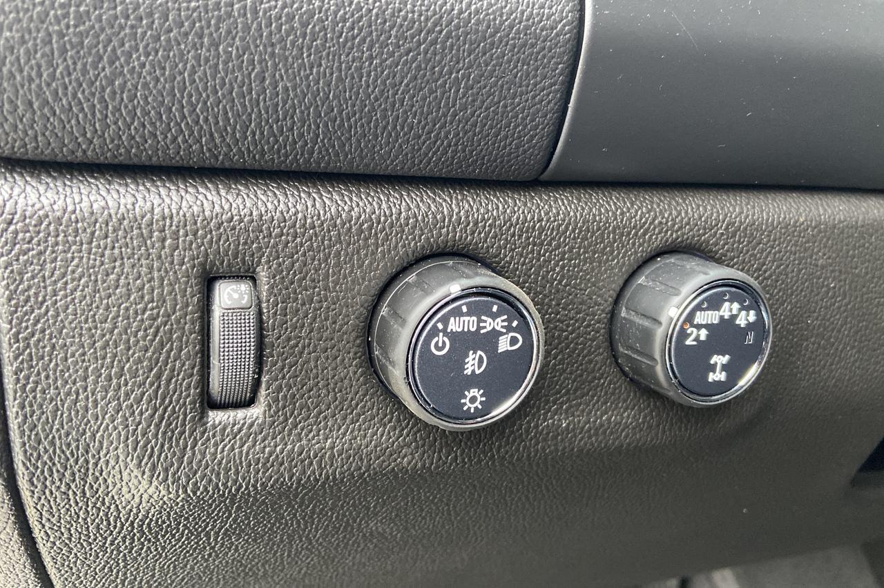 2022 Chevrolet Colorado 4WD LT Photo