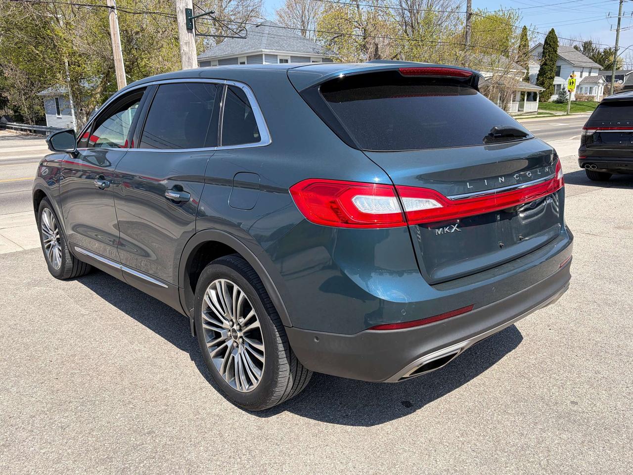 2016 Lincoln MKX RESERVE AWD 4dr Photo